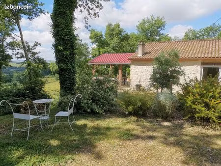 jolie maison pleine campagne