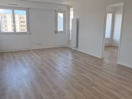 à louer – t3 (faux t4) rénové 77 m² – chalon-sur-saône – résidence les coteaux saint jean