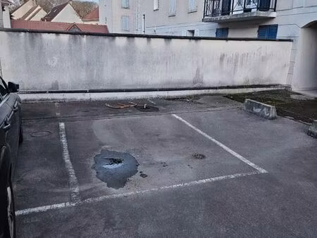 place de parking à louer