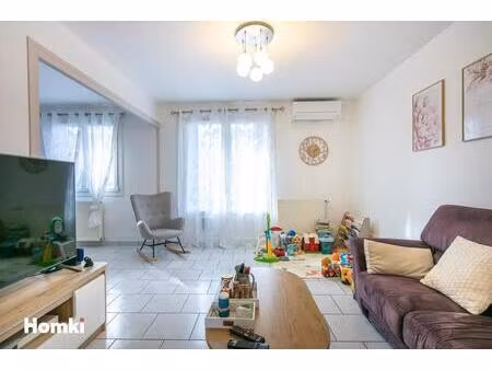 fontaine – avenue du vercors | t4 refait avec goût | très lumineux | balcon