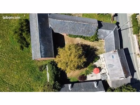 corps de ferme avec toutes ses dependances