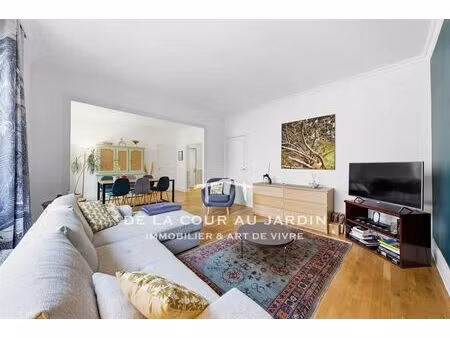 de l’espace  de la lumière  victor hugo à vos pieds