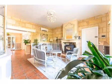 maison de maître t7 de 270 m² à izon