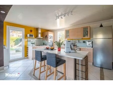 maison t7 - 171 m² à simandres (69360) - grand jardin et prestations soignées