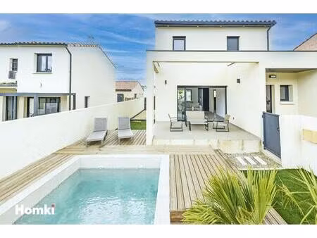uzes  maison de standing contemporaine 4 pièces 108m² avec piscine et garage