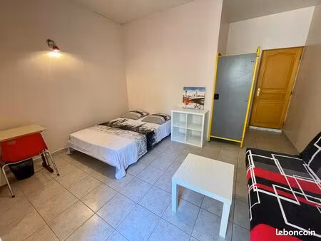 location appartement meublé nîmes