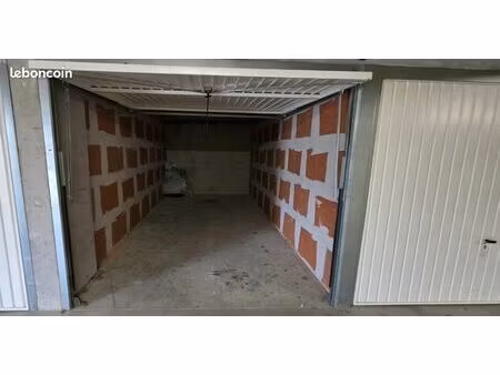 location garage dans sous-sol sécurisé