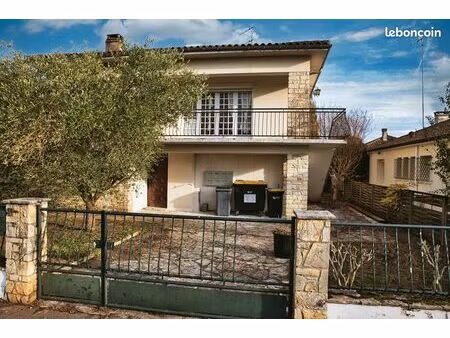 studio 1 pièce 27 m²