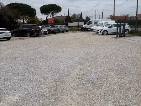 local artisanal ou commercial à bollène surface 500m2 sur 2000m2 de terrain clôturer et po