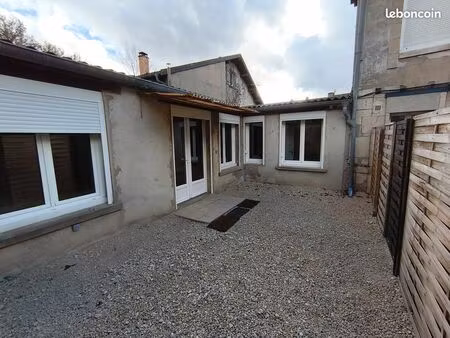 maisonnette 52m2 plain-pied  au calme et centre ville