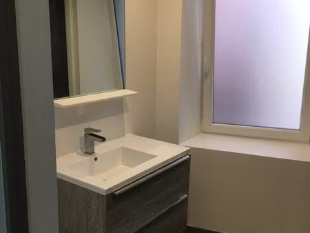 a louer maison de ville de 115m2 yenne centre