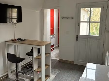 t2 meublé henriville avec terrasse et jardin