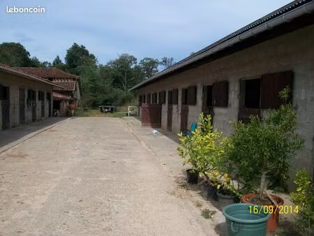 box garde meuble stockage 12 m² 35m3