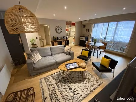 t2 meublé 60 m² – centre-ville saint-raphaël – parking – résidence sécurisée