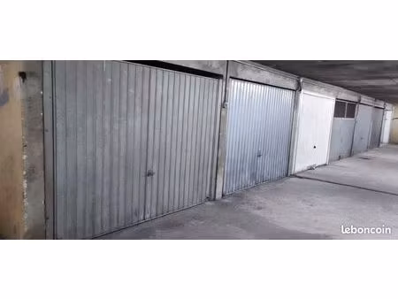location de garage 14 m2
