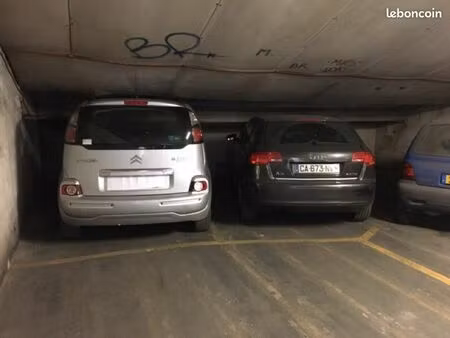 parking à louer