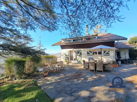 maison 7 pièces la tour en jarez