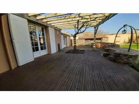 vente maison au loroux-bottereau (44430) : à vendre / 103m² le loroux-bottereau