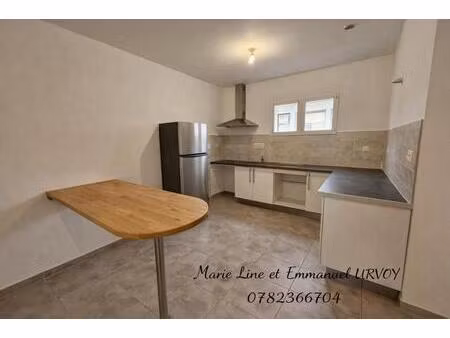 graveson - appartement 63 m² - pièce de vie + de 45 m² - 1 chambre - 1 coin nuit en sous-p