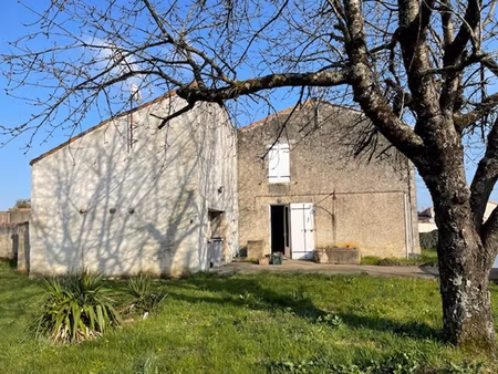 maison à rénover avec beau potentiel ? 105 m² ? proche la rochelle