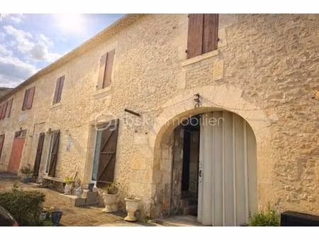 maison ancienne en pierre rénovée