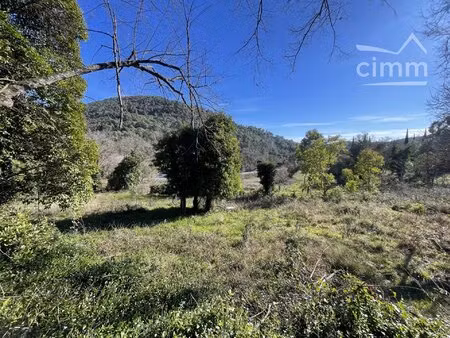 terrain constructible à vendre à bargemon