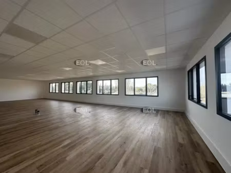 bureaux à vendre / à louer