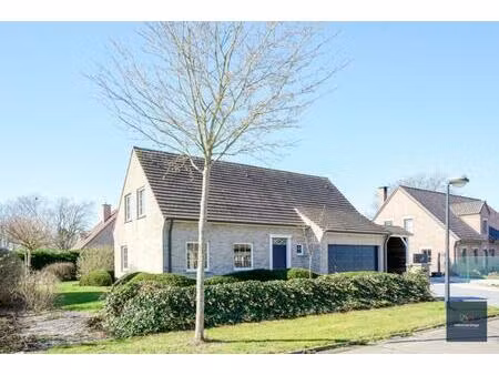 villa te koop in lievegem