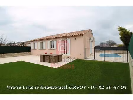châteaurenard 13160 - maison plain-pied - 4 chambres avec jardin et piscine