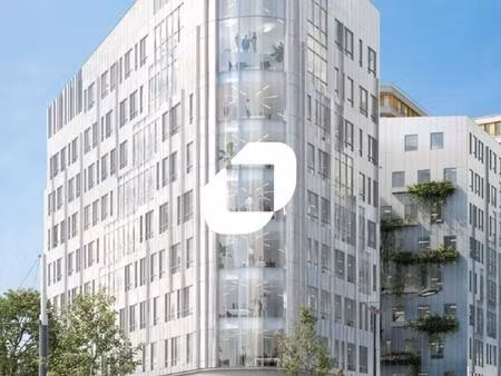 location bureau paris 75018