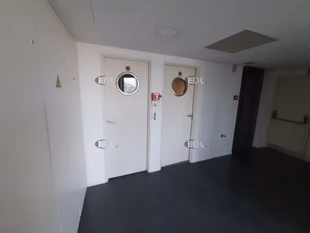 à louer : plateau de bureaux de 998 m² à ivry-sur-seine (94)