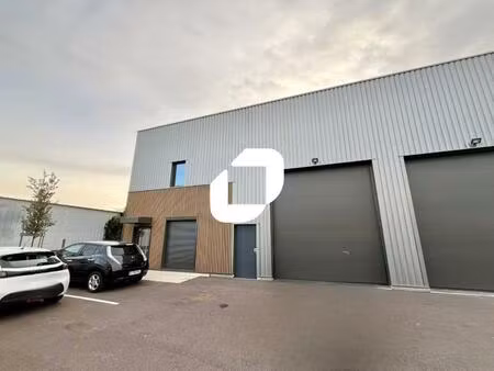 location local d'activités chassieu 69680