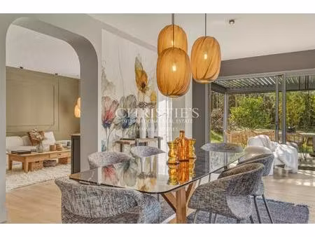 maison exceptionnelle dans un quartier les plus recherchés de bouliac