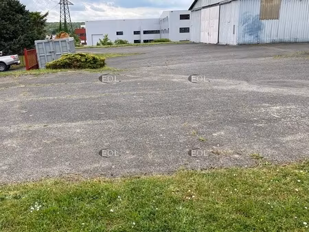 a louer - entrepôt avec bureaux de 750 m² sur 6 500 m² de terrain à meaux (77)