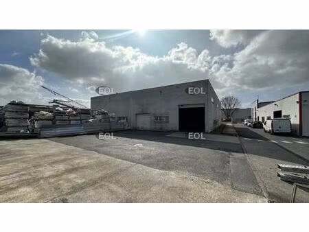 à louer : local d'activité avec bureaux de 560 m² à champigny-sur-marne (94)