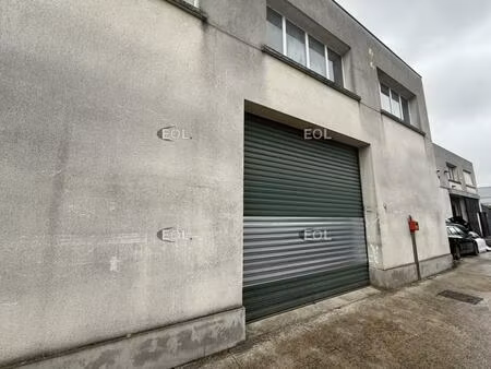 a louer - local d'activité/de stockage avec bureaux de 271 m²