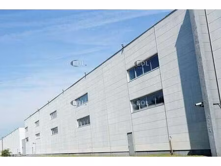 a louer - entrepôt de 3 900 m²