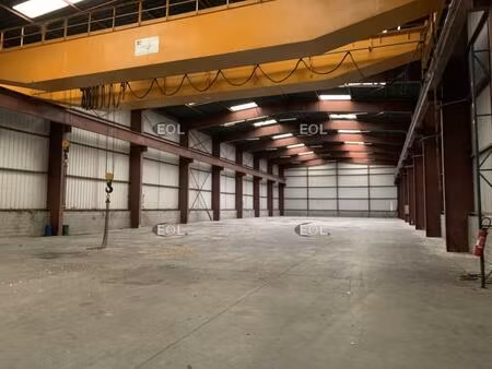 à louer : bâtiment indépendant de 7 950 m² à saint-ouen-l'aumône (95)