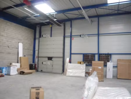 a louer - local d'activité avec bureaux de 1 063 m² à chelles (77)
