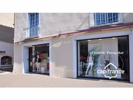 location commerce 107 m² à issoire (63500)