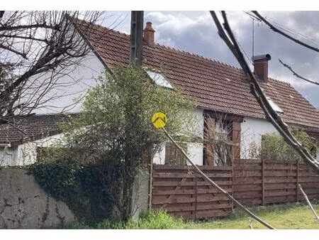 vente maison 5 pièces 99 m² nérondes (18350)