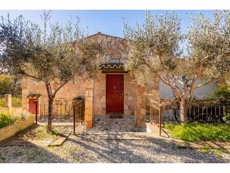 maison de 3 pièces de 88 m² à vidauban