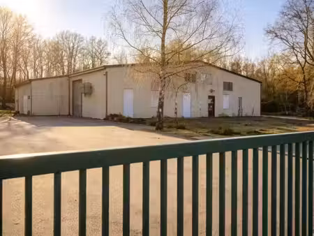 vente local d’activités 4 570 m²
