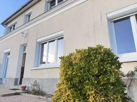location maison à la flèche (72200) : à louer / 105m² la flèche