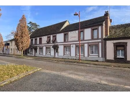 un ancien relais de poste au cœur de breteuil-sur-iton  450 m² d’histoire et de potentiel 