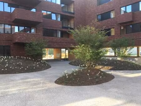 agréable appartement avec belle terrasse et parking