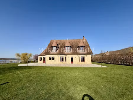 location locaux professionnels 78 m² à deauville (14800)  2 500 €