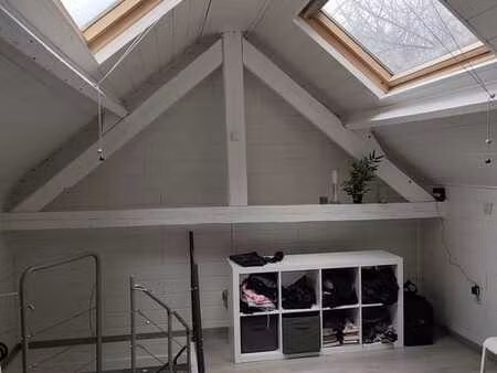 studio duplex 1 chambre à louer à gosselies