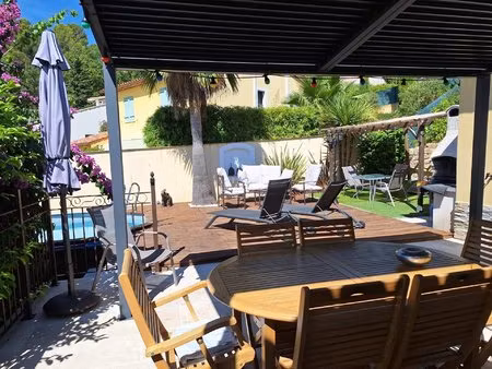 maison 4 chambres avec piscine  garage et jardin aménagé 429 000 €