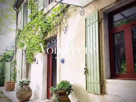 a vendre mas de ville au jardin enchanteur